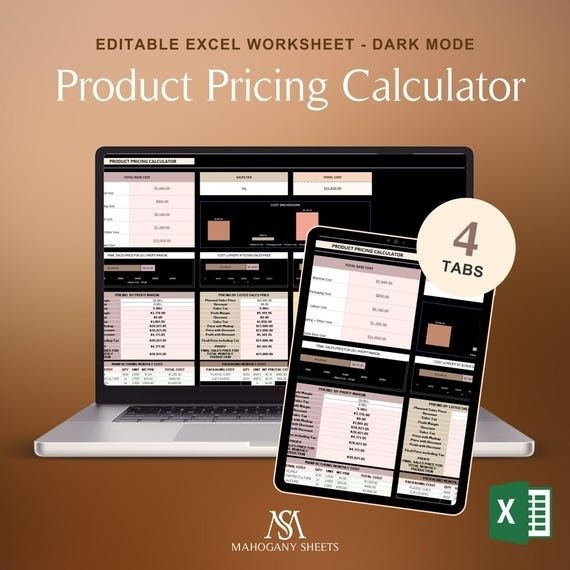 Laptop en tablet met een Excel-calculator voor productprijzen